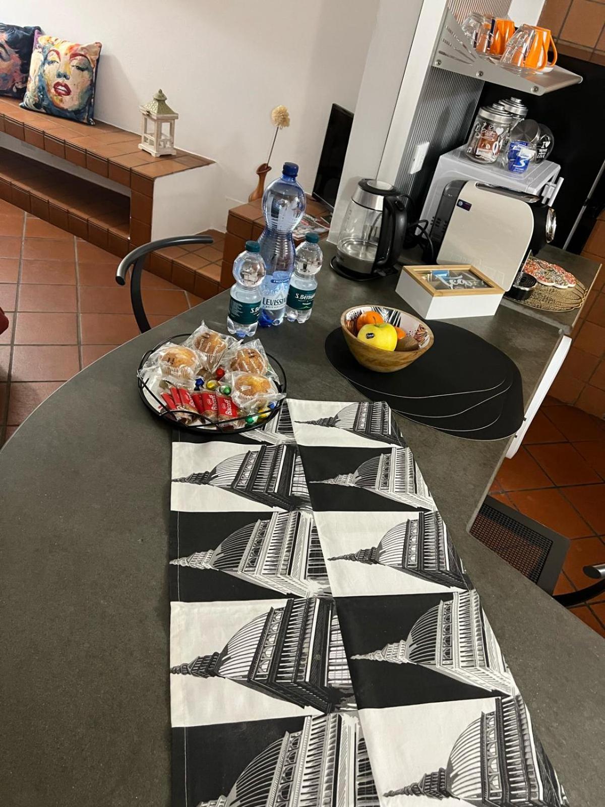Historic Center Via Po Apartment Turin Exteriör bild